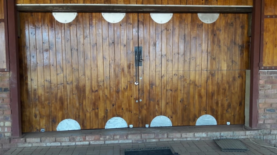 5 Bedroom Property for Sale in Rietfontein A H North West